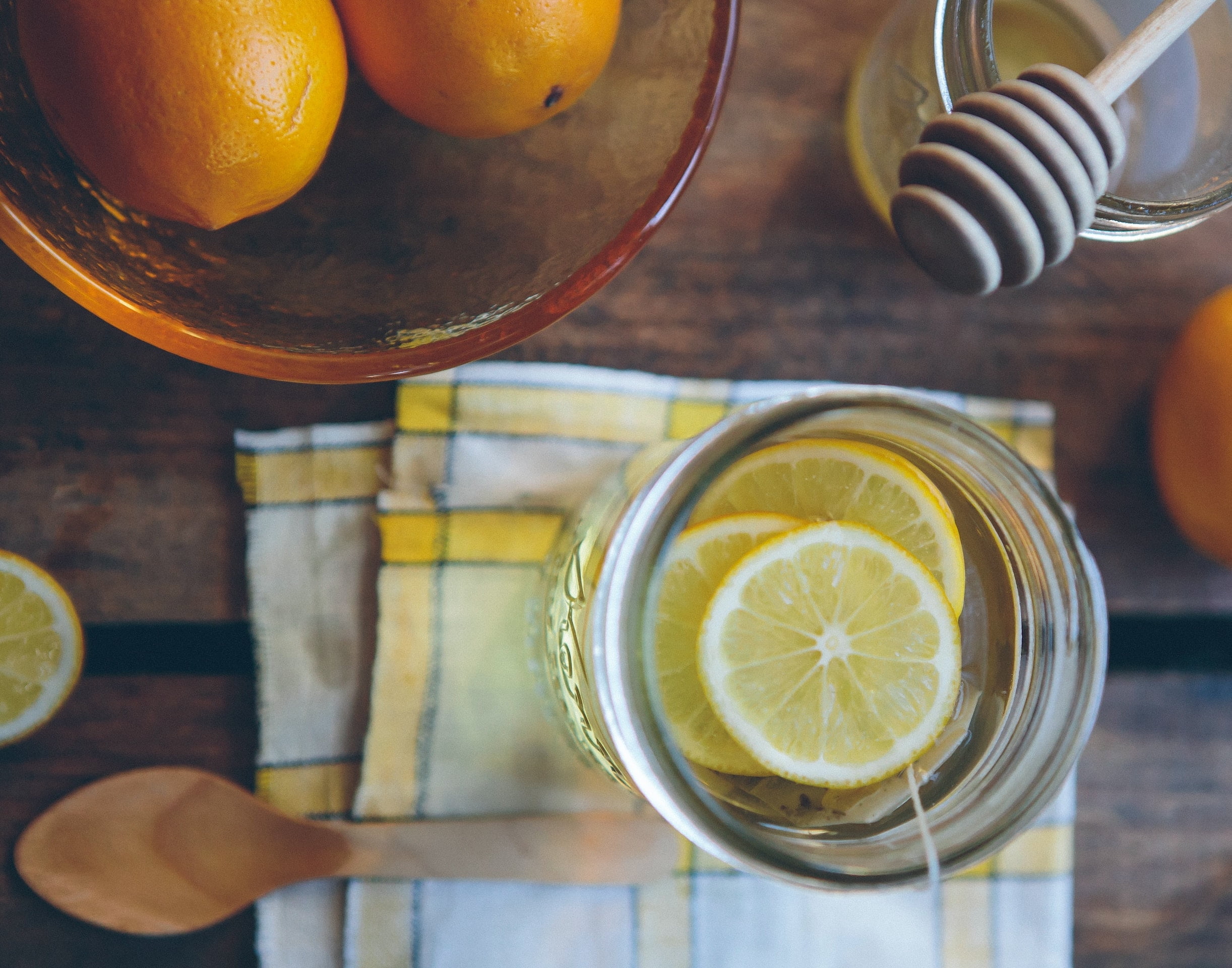 Nutrition Professionals recommend lemon water to support detoxification pathways