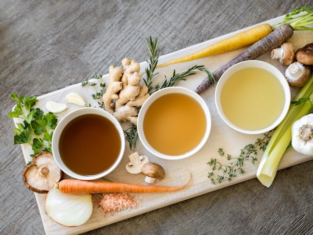 Broth and soup cooking class.